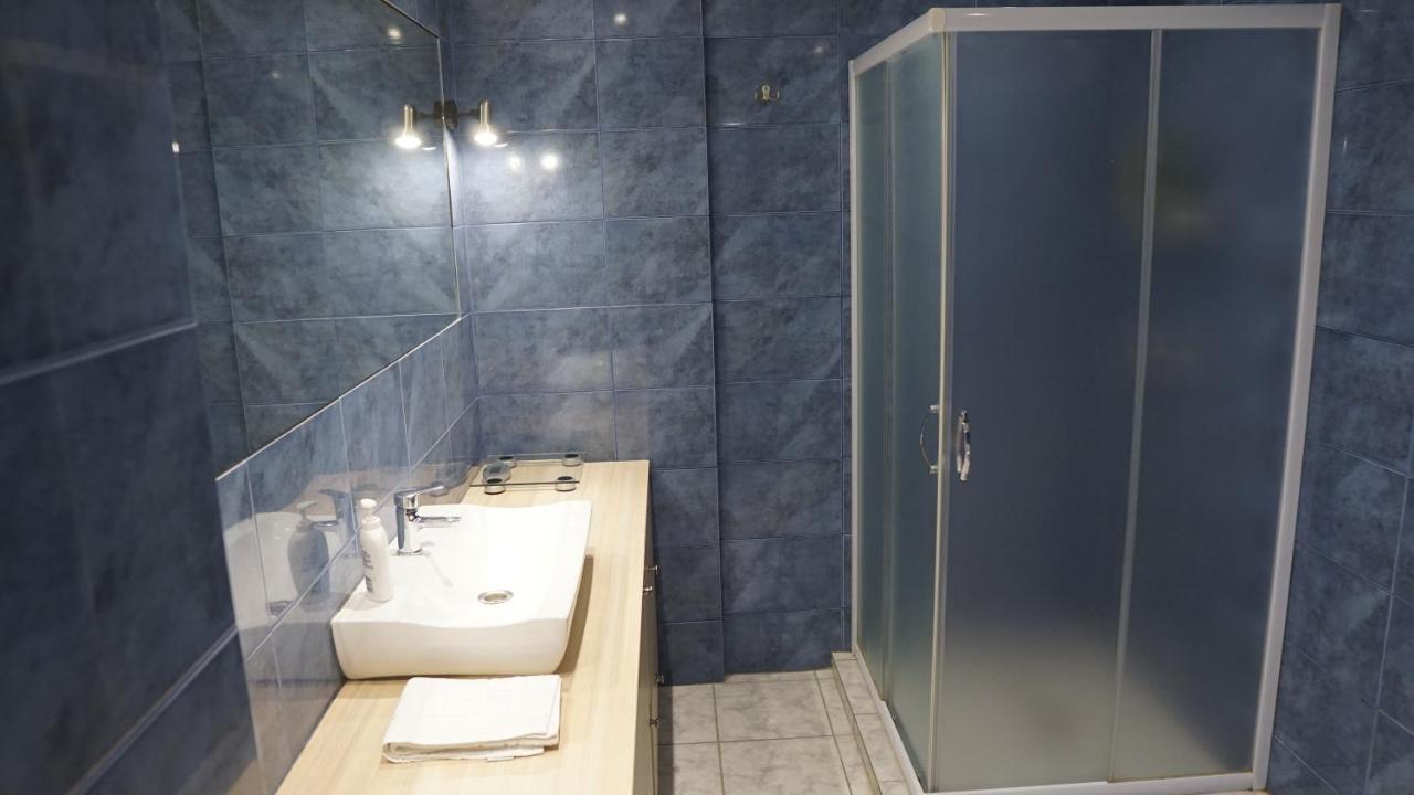 Romanos Patras Studio Екстериор снимка