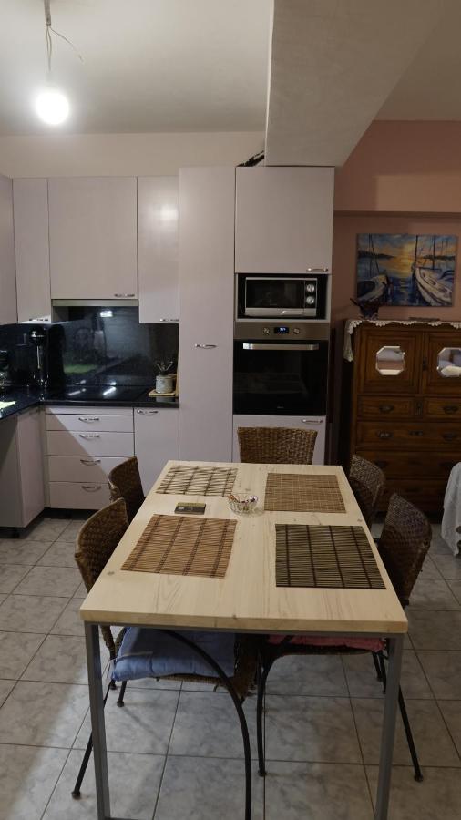 Romanos Patras Studio Екстериор снимка
