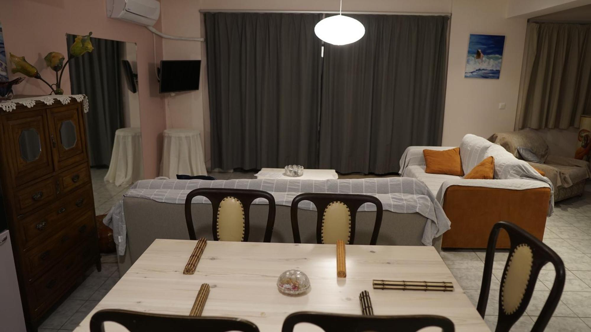 Romanos Patras Studio Екстериор снимка