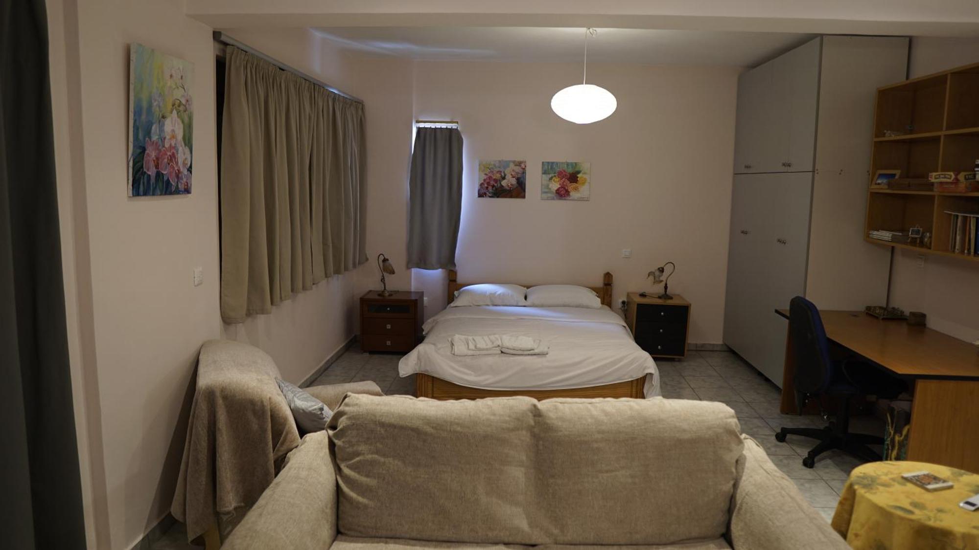 Romanos Patras Studio Екстериор снимка