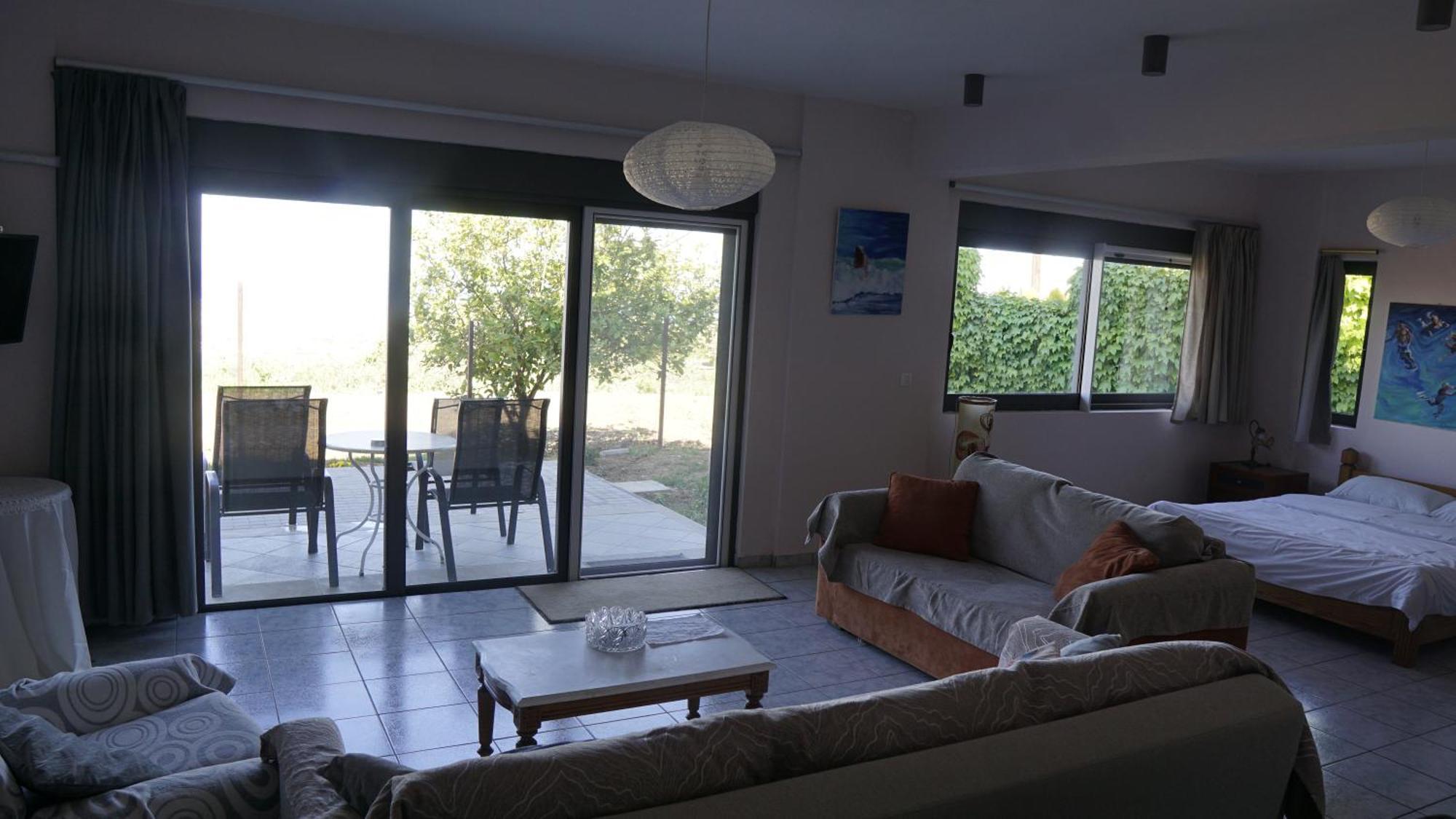 Romanos Patras Studio Екстериор снимка